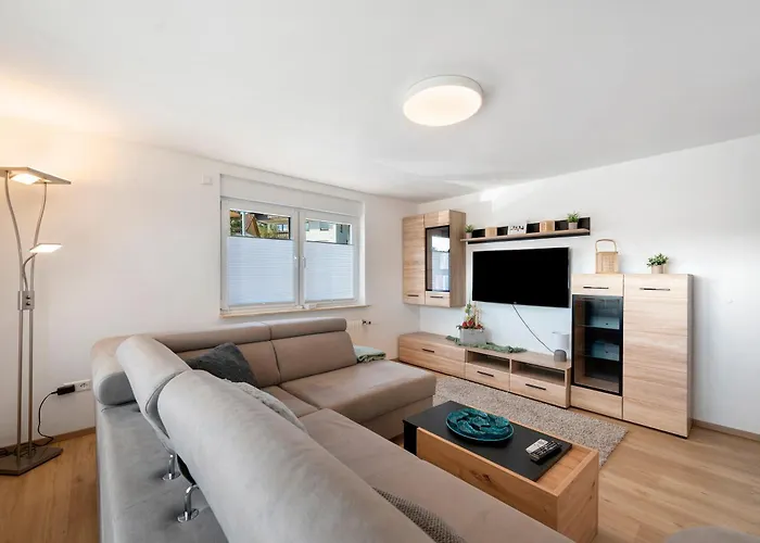 Schaefer * פרוידנשטאדט